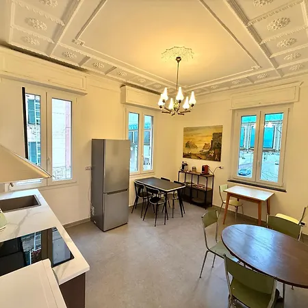 بيت ضيافة Vintage Retreat Near Brignole Station