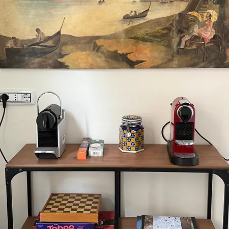 Vintage Retreat Near Brignole Station 3* جنوة