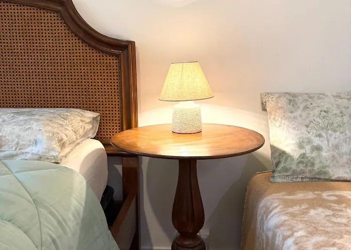 Vintage Retreat Near Brignole Station 3* Janov