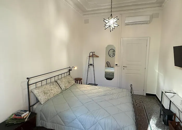 Vintage Retreat Near Brignole Station Penzion Janov