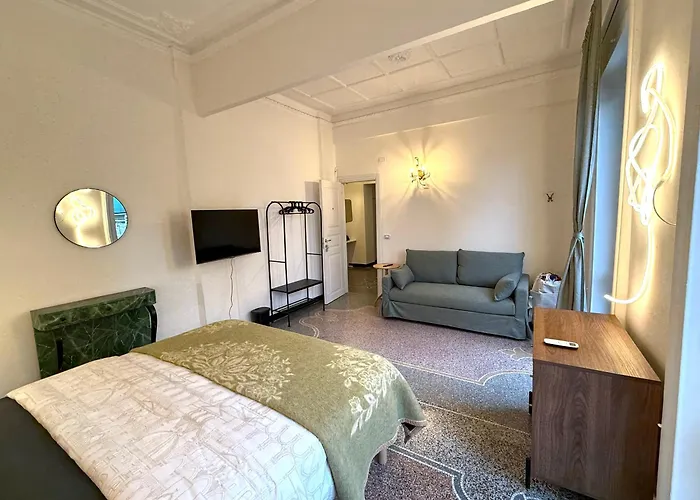 Vintage Retreat Near Brignole Station 3*