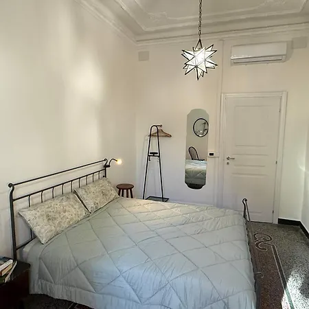 Vintage Retreat Near Brignole Station بيت ضيافة جنوة