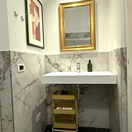 Vintage Retreat Near Brignole Station 3*