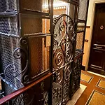 Vintage Retreat Near Brignole Station بيت ضيافة